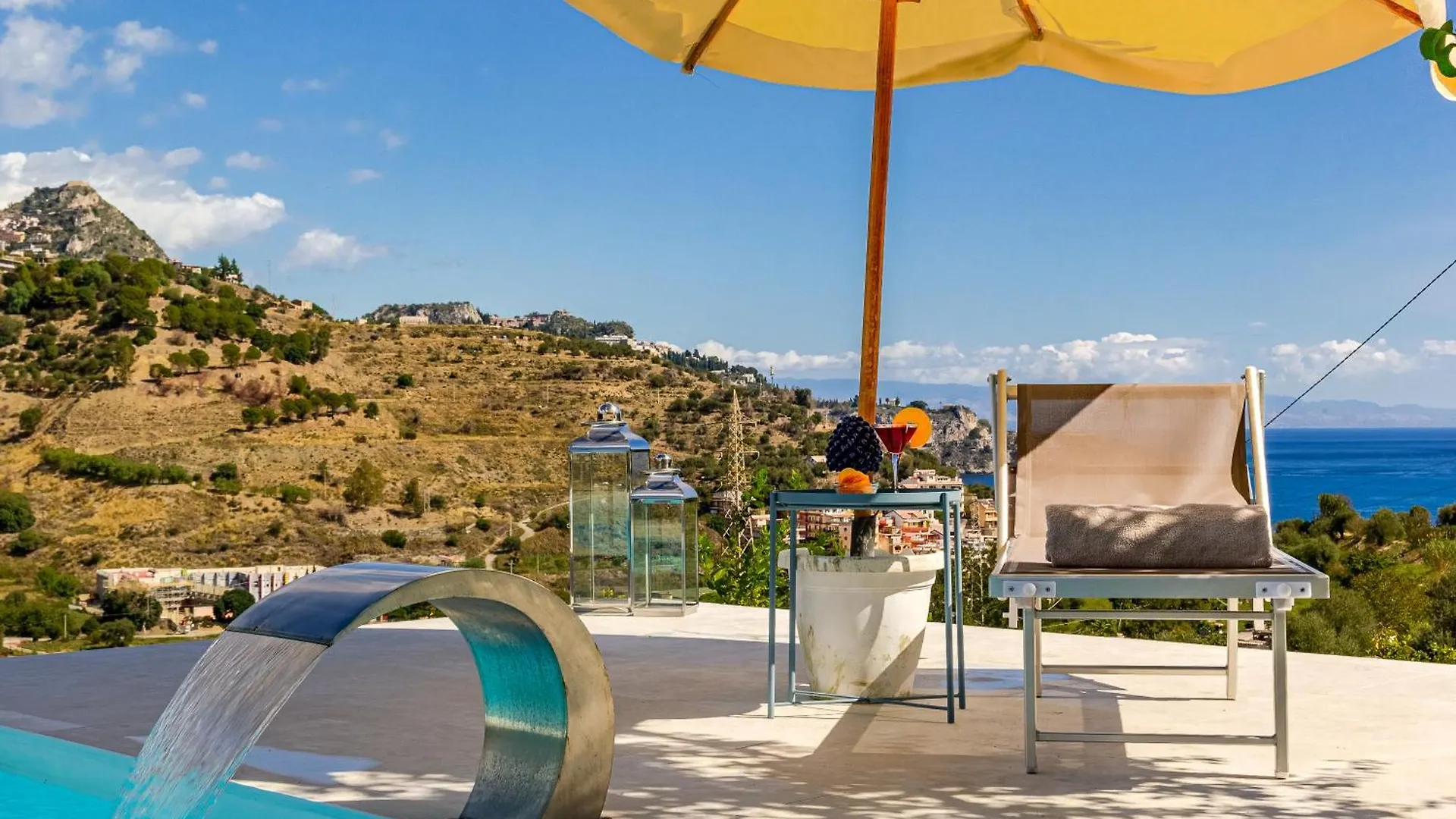 Casa Musica Daire Giardini Naxos 0*,